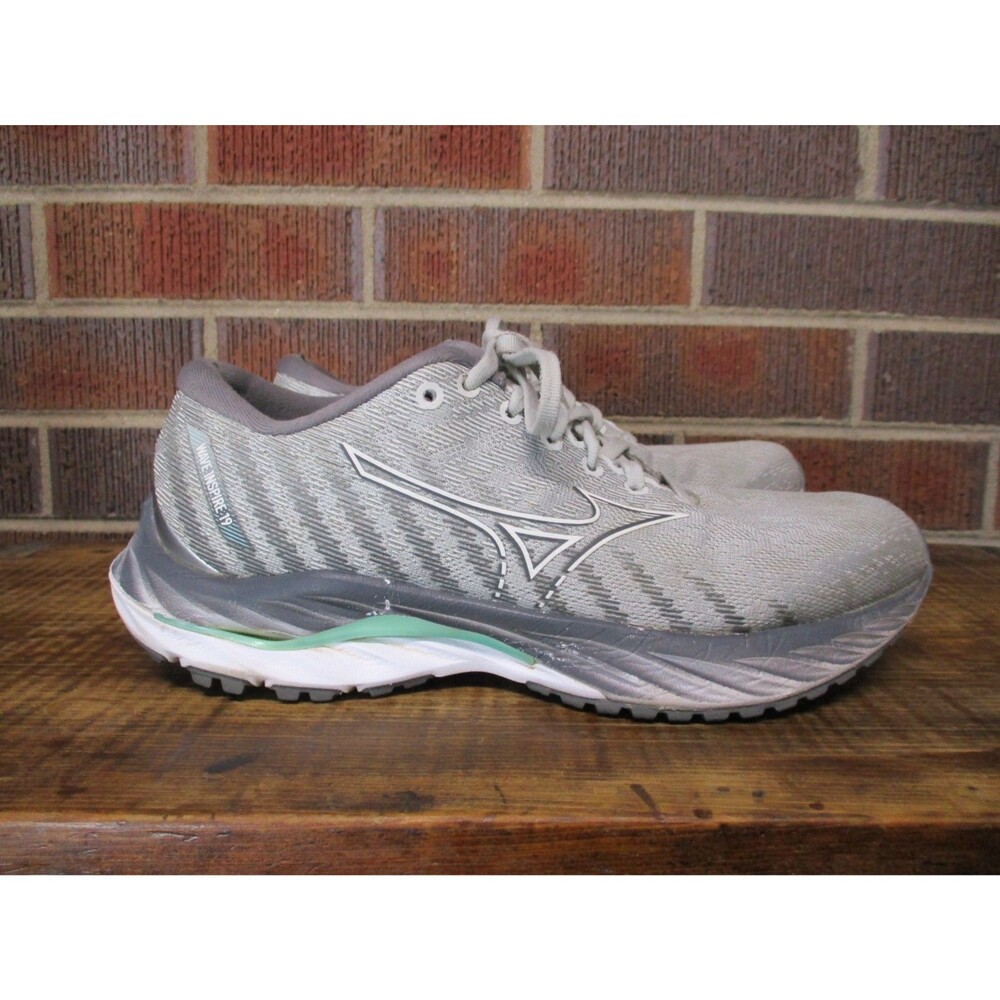 Mizuno Womens Wave Inspire 19 Gray J1GD234424 Running Shoes Sneakers Size 8
